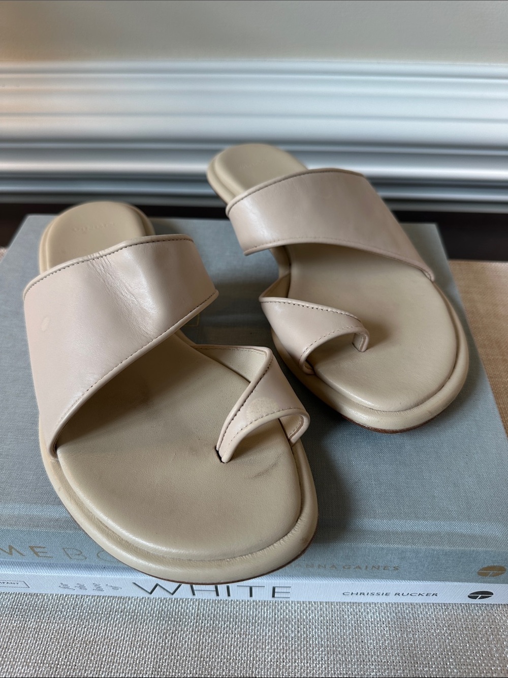 Vince Cream Leather Toe-Loop Slide Sandals
